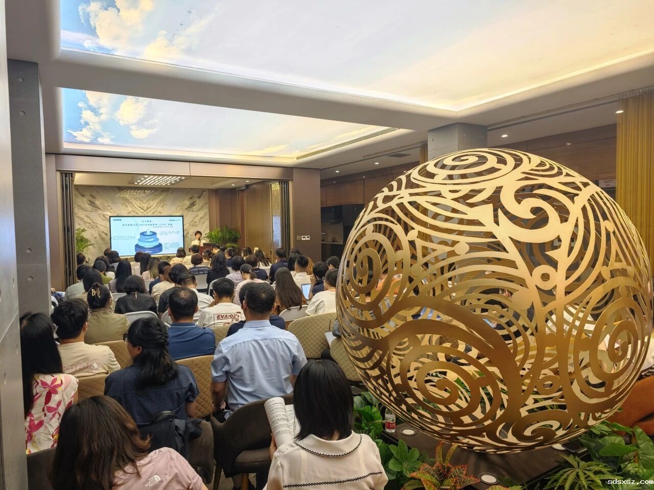 1757486553796910.jpg ccd71833b0693f51b590a1355bad8898.jpg