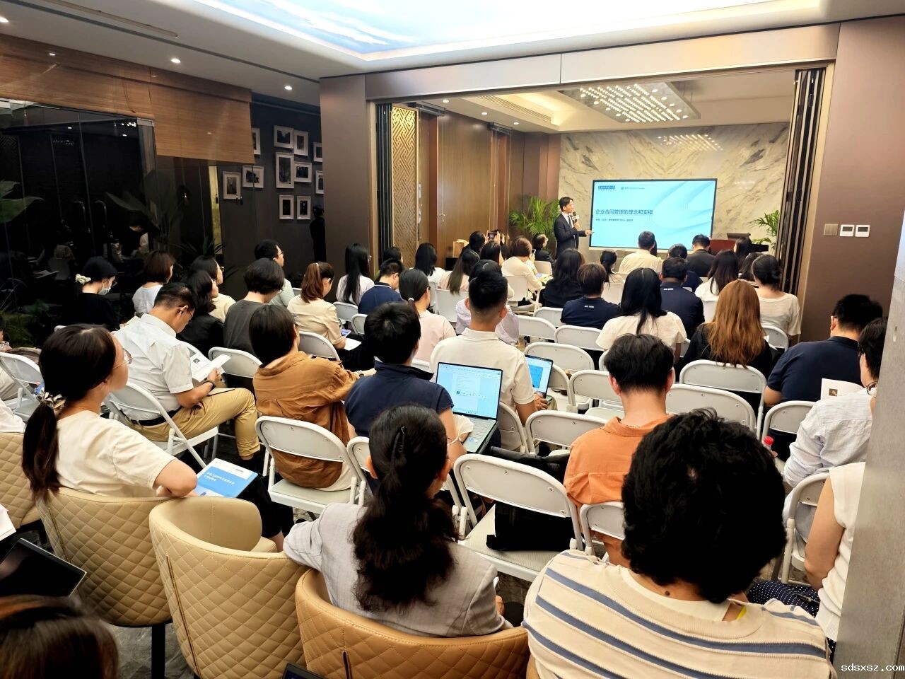 1757486634467175.jpg 26aa3d8d27226b41b73bffa77d2e7981.jpg