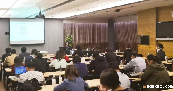 由我所赵青专利代理师、秦华毅律师主讲的“从展会知识产权保护视角看专利侵权判定原则和适用”培训班在科学会堂顺利举行